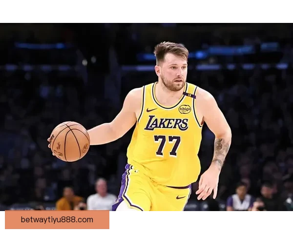 湖人连败东契奇里夫斯遭打击 霍华德喊话愿复出助球队